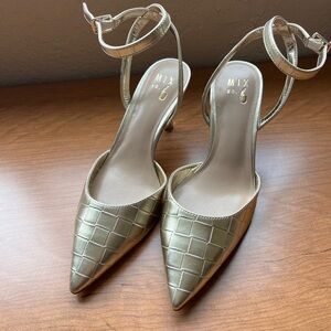 Slingback pump sz 7,5